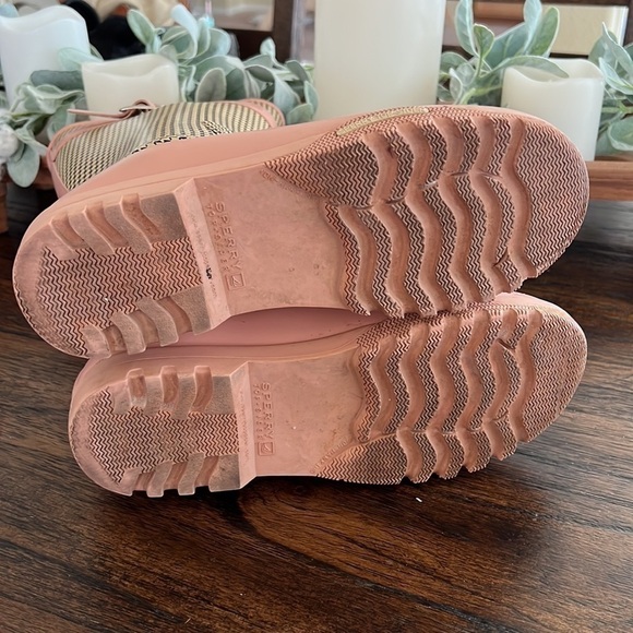 Sperry  high top  rainboots  pink and beige size 7M - Picture 7 of 9